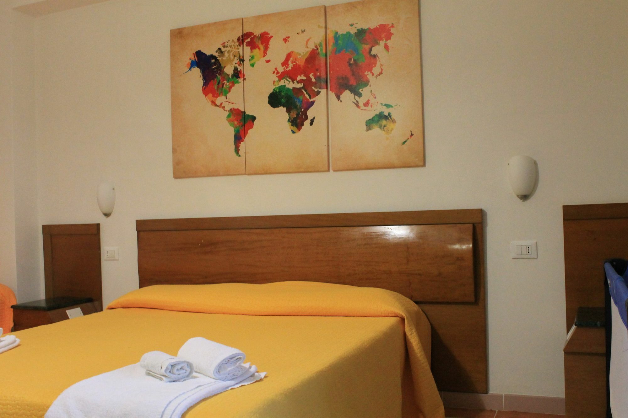 B&B Palazzo Manfredi Vieste, Fronte Mare Con Parcheggio Exteriör bild