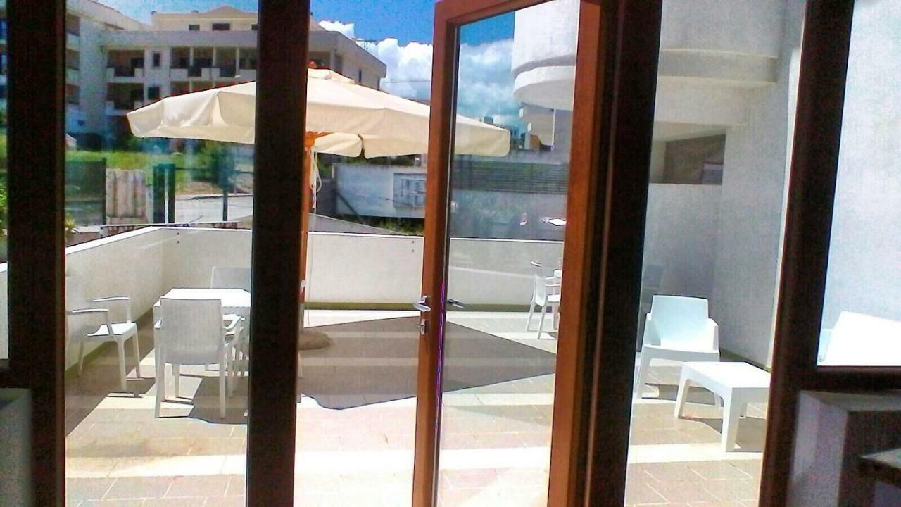 B&B Palazzo Manfredi Vieste, Fronte Mare Con Parcheggio Exteriör bild
