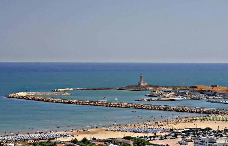 B&B Palazzo Manfredi Vieste, Fronte Mare Con Parcheggio Exteriör bild